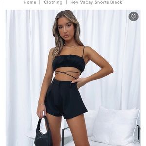 NEW with tags. White Fox Boutique Hey Vacay Shorts Black